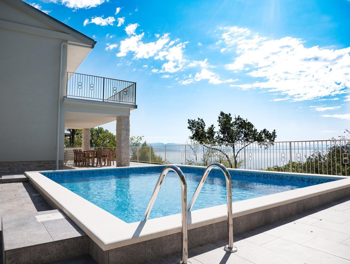 Villa Carmen Опатия Екстериор снимка