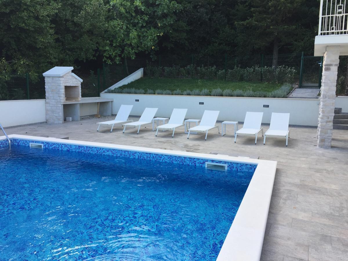 Villa Carmen Опатия Екстериор снимка