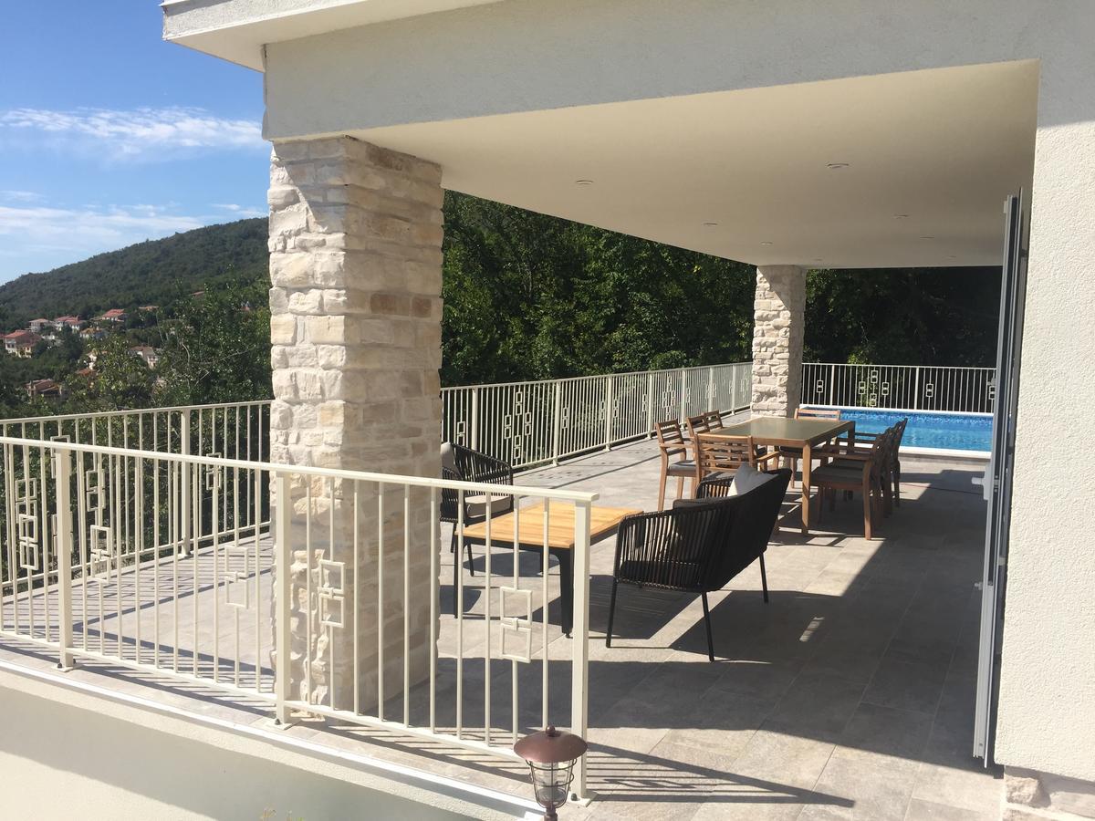 Villa Carmen Опатия Екстериор снимка